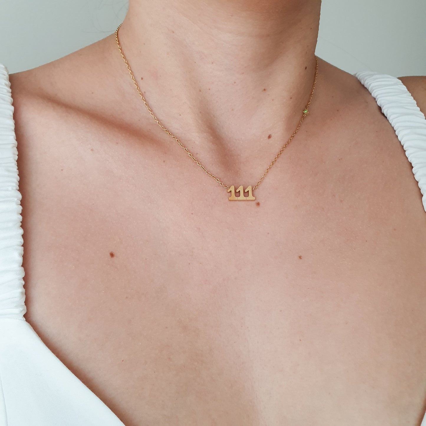 Collar 111