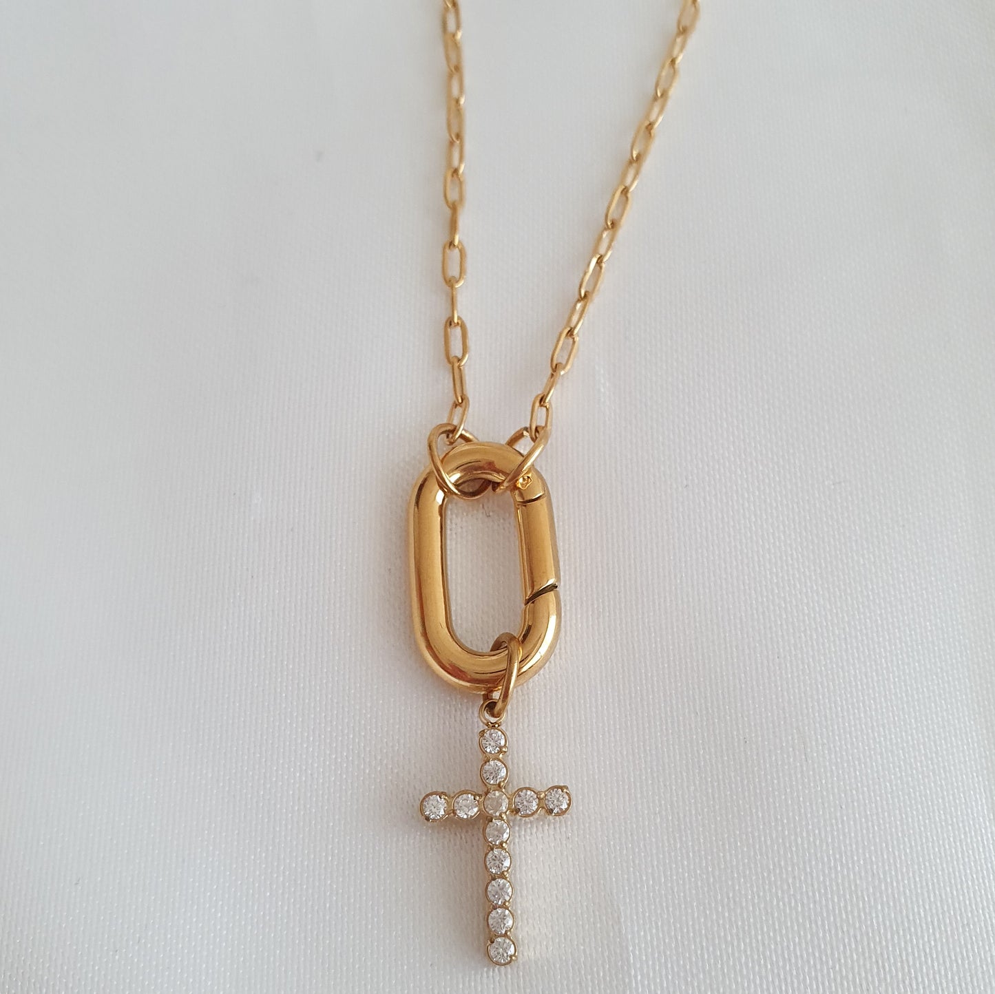 Charm Cruz con brillos