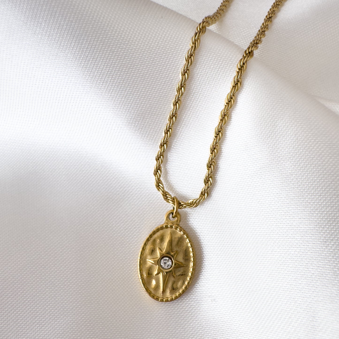 Collar Indra