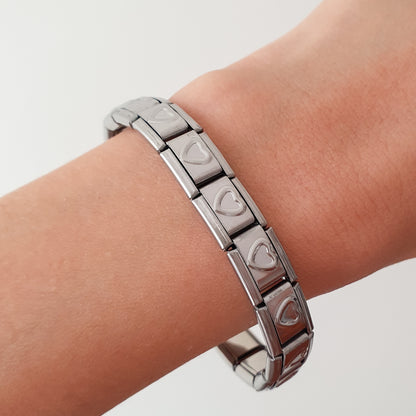 Pulsera Corazones (plateada)