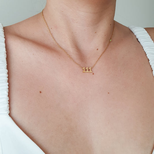 Collar 111