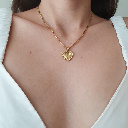 Collar Love Spell