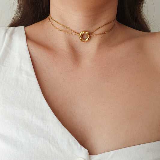 Choker Irina