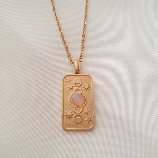 Collar The moon tarot